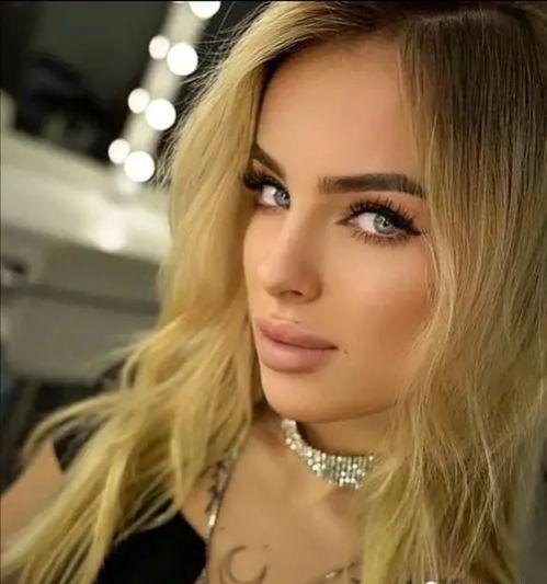 迪拜模特爆料事件视频,揭秘奢华背后的真相 第2张 迪拜模特爆料事件视频,揭秘奢华背后的真相 第2张